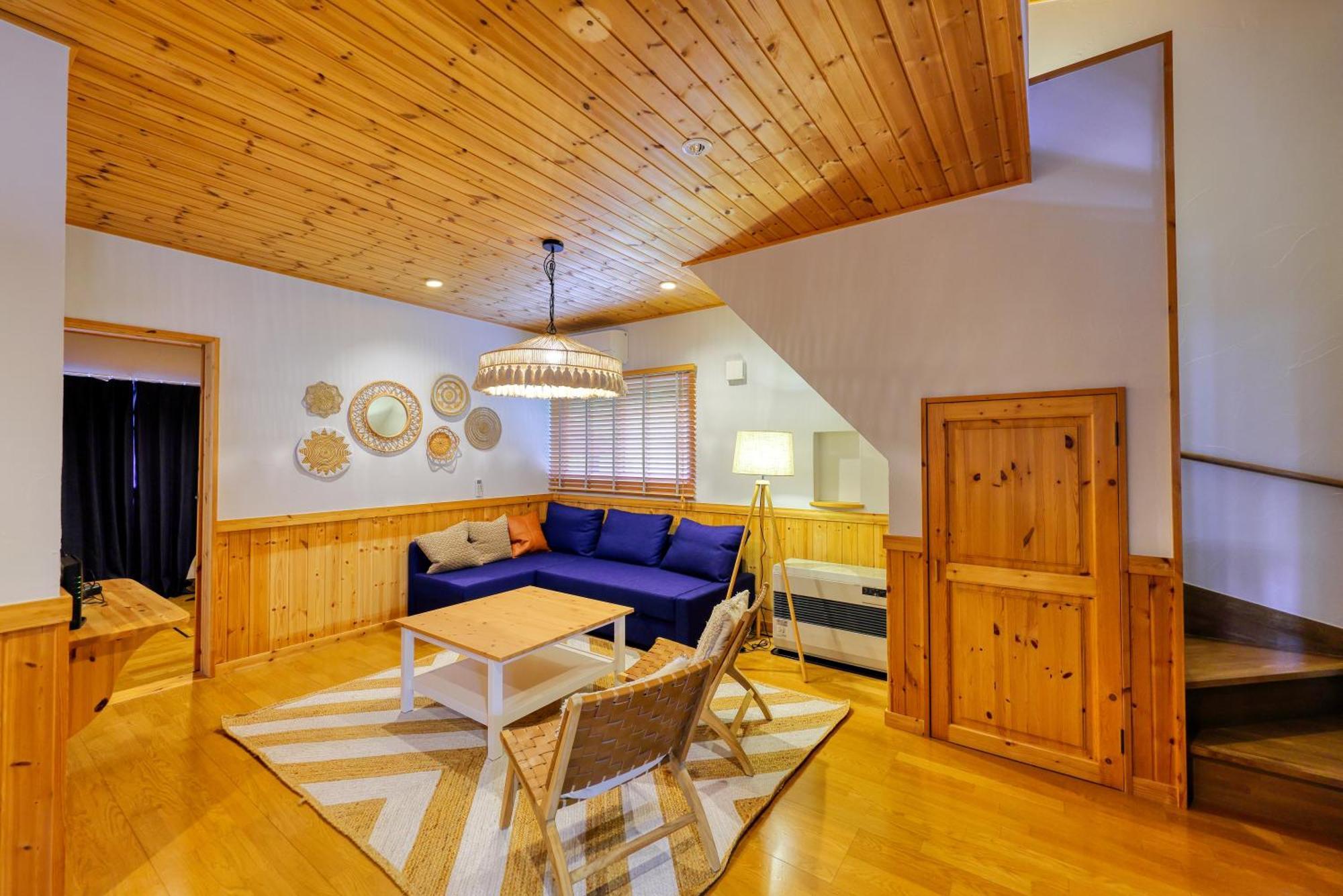 富士河口湖 Retreat Camp Mahoroba酒店 外观 照片