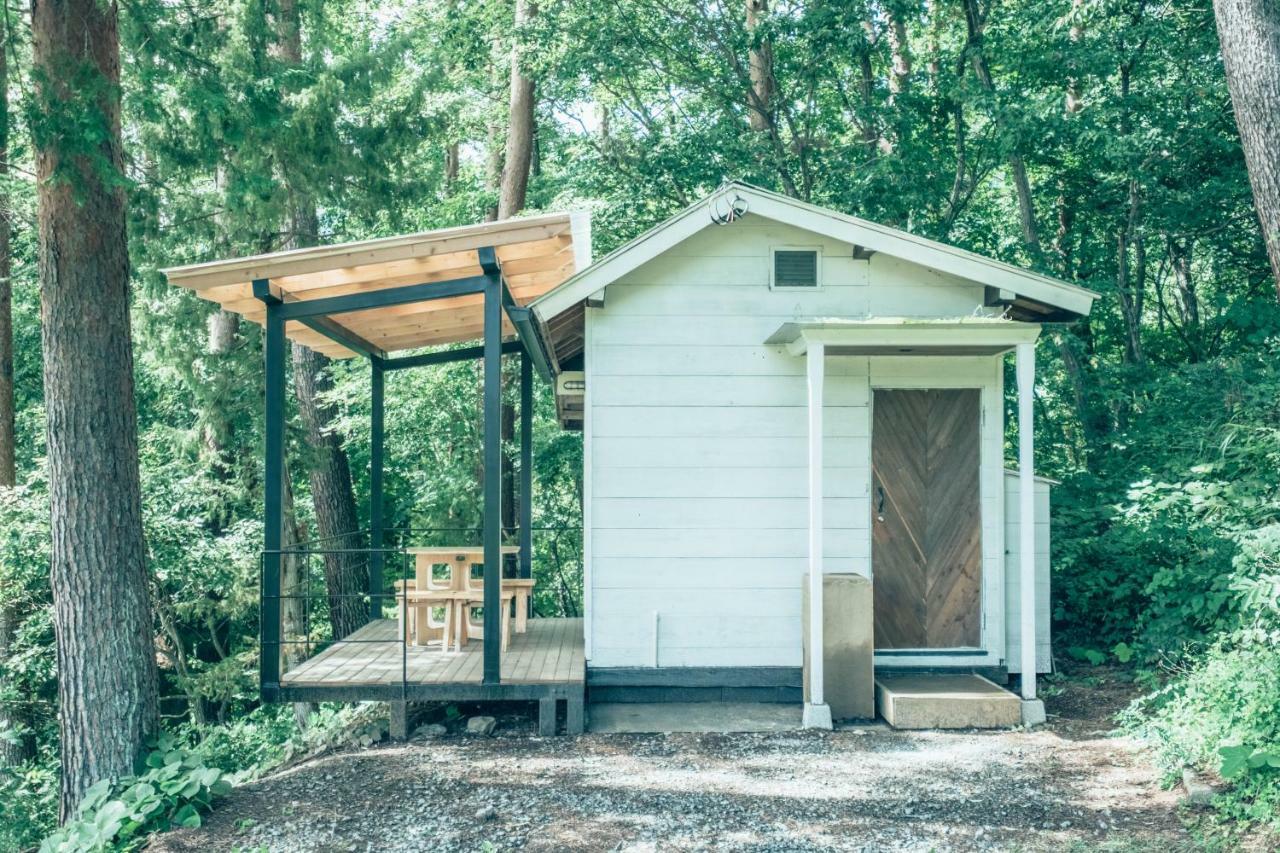 富士河口湖 Retreat Camp Mahoroba酒店 外观 照片