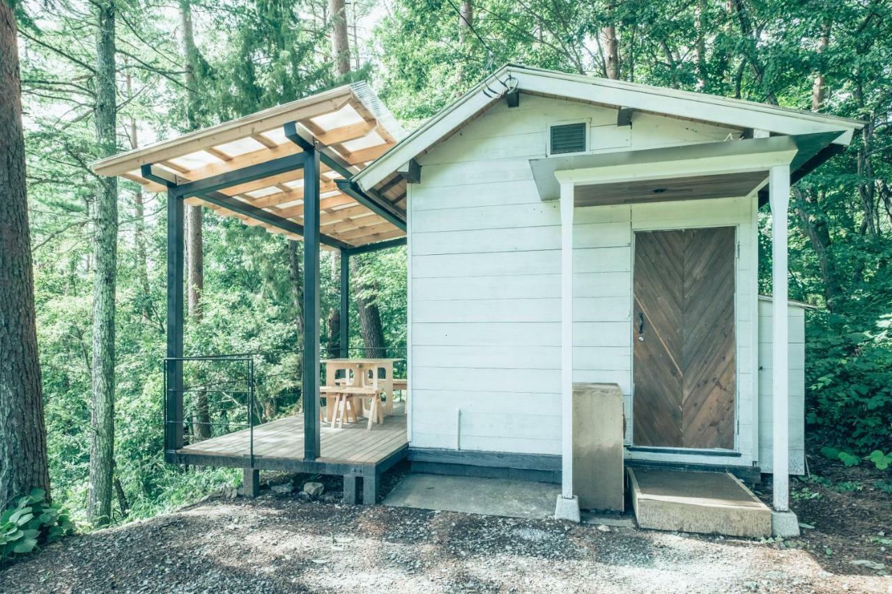 富士河口湖 Retreat Camp Mahoroba酒店 外观 照片